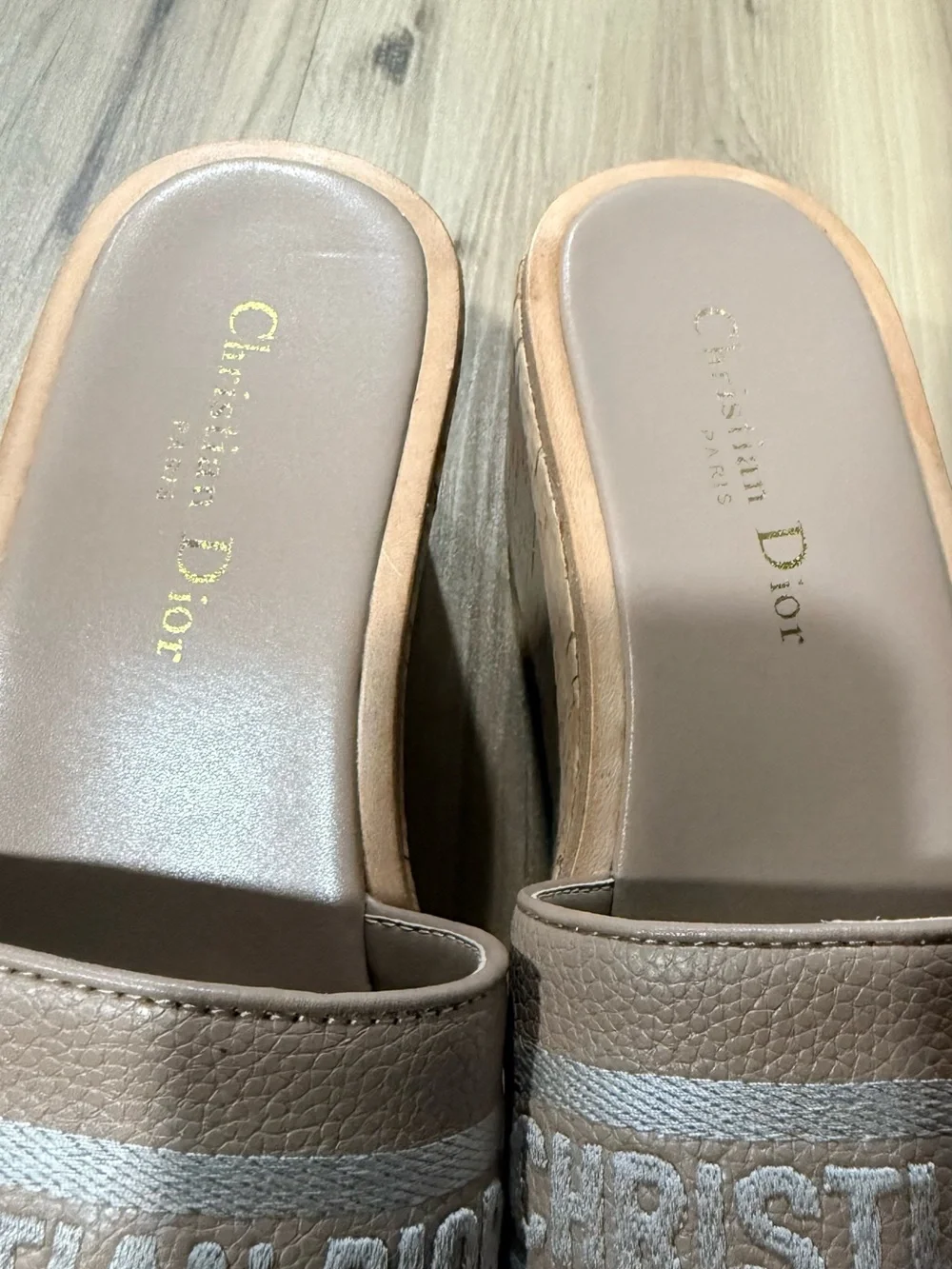 WOMENS WEDGES